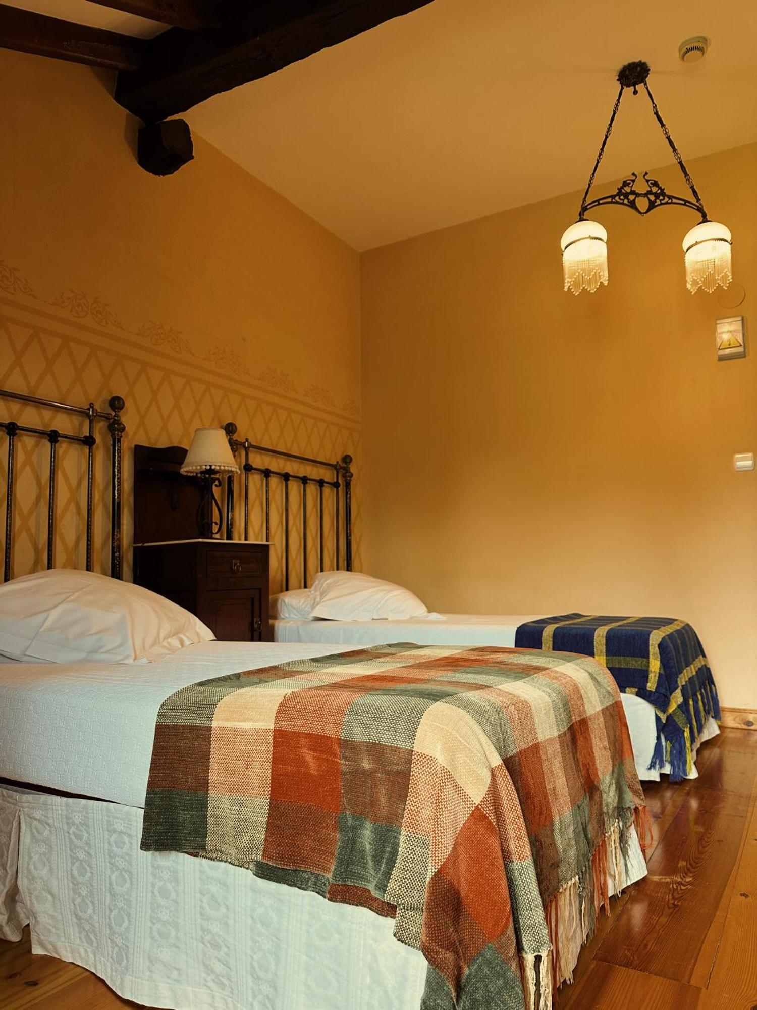 Hotel Palacio La Casona De Cerrazo Bilik gambar